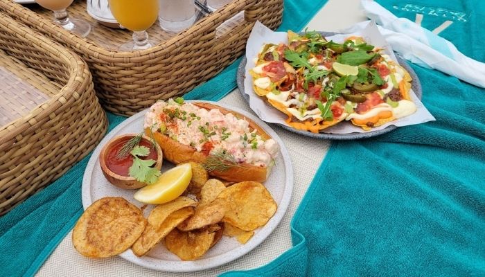 Kuliner Atlas Beach Club