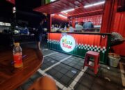 Trying Street Food Pizza in Bali, Pizza Tarik