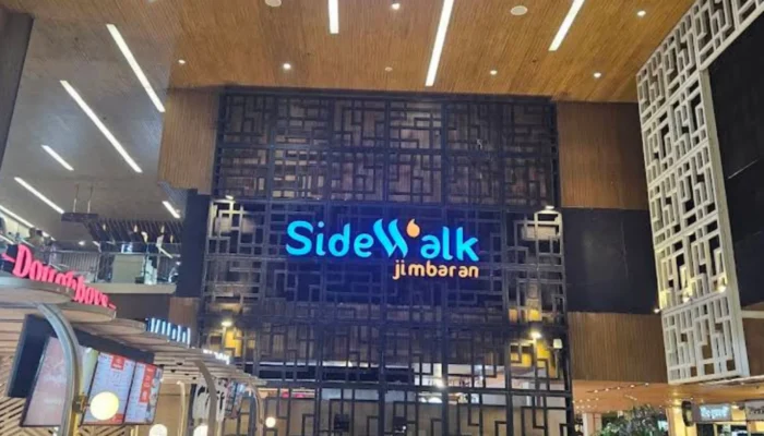 Sidewalk Jimbaran