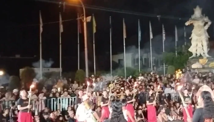 Ogoh - Ogoh di Taman Ayun