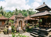 Philosophy of Balinese Traditional Houses and Their Building Structures