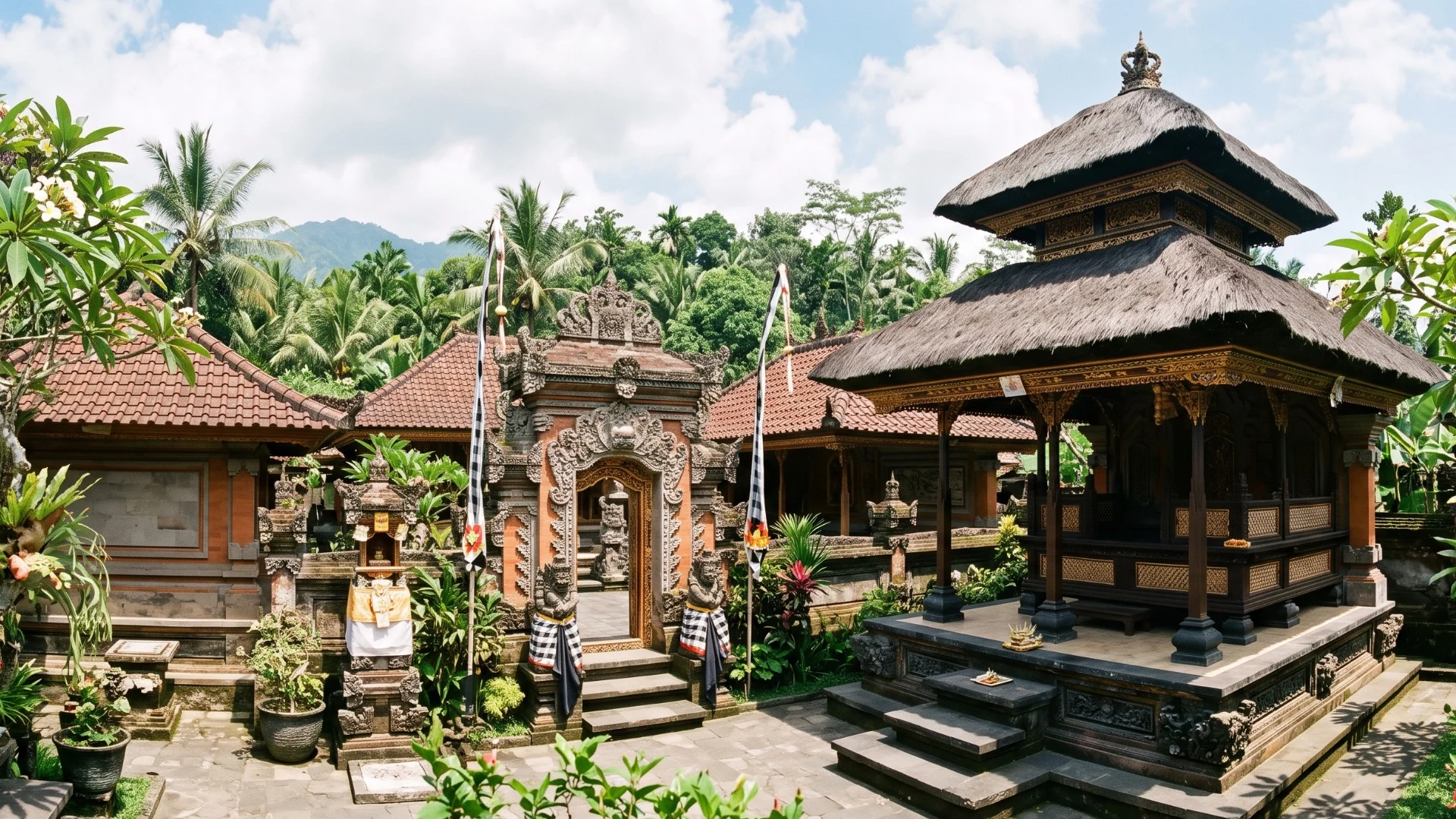 Rumah adat Bali